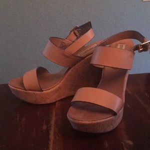Steve Madden tan wedge sandals 7.5